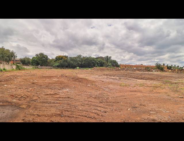 22,400M² VACANT LAND FOR SALE IN RAVENSWOOD